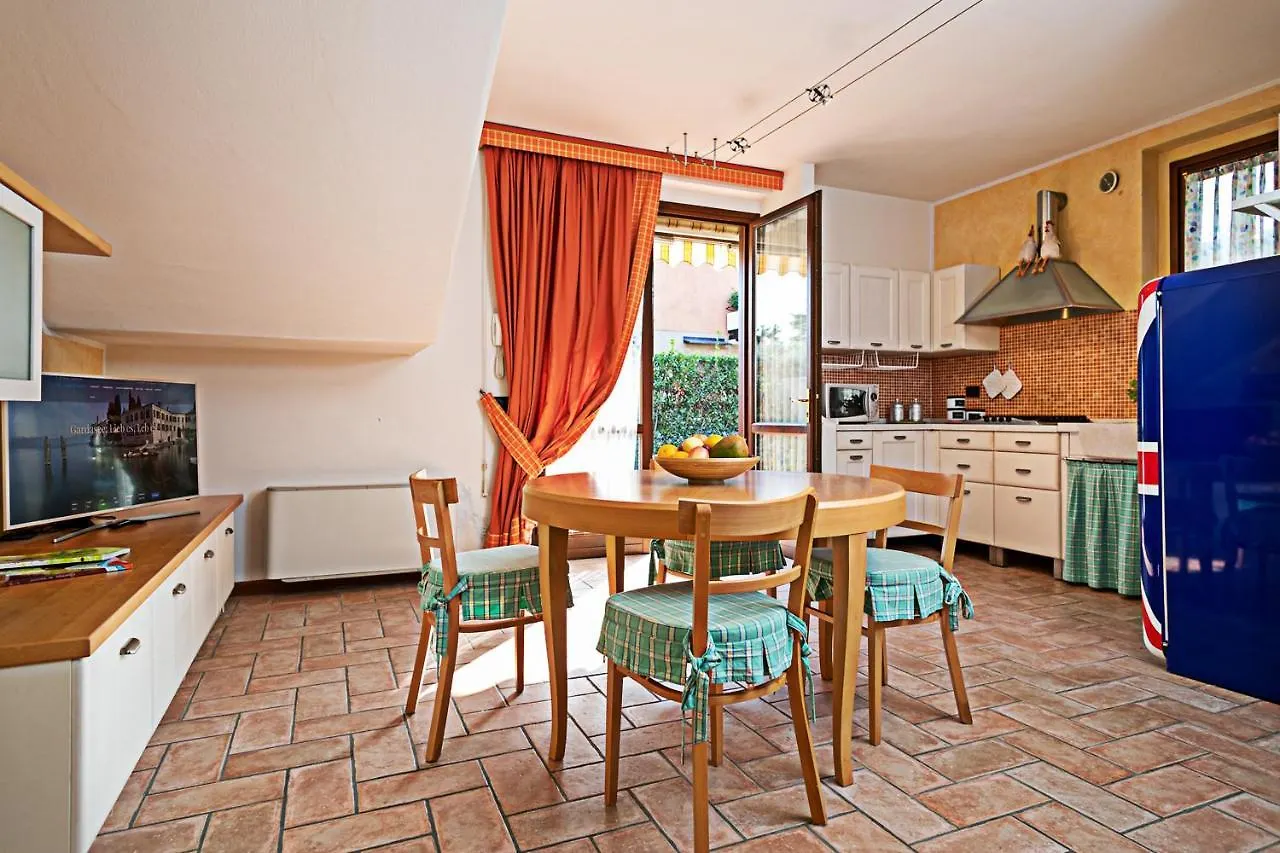 Apartment Iris - Regarda Travel Lazise
