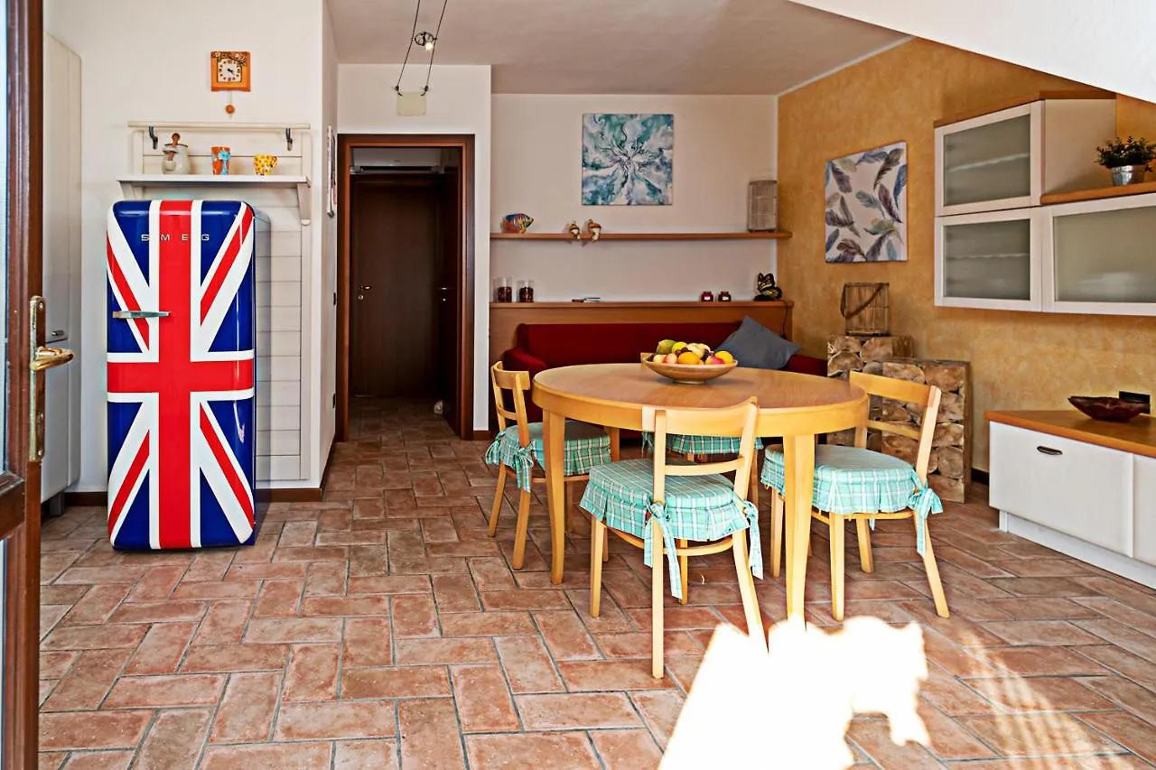 Apartment Iris - Regarda Travel Lazise